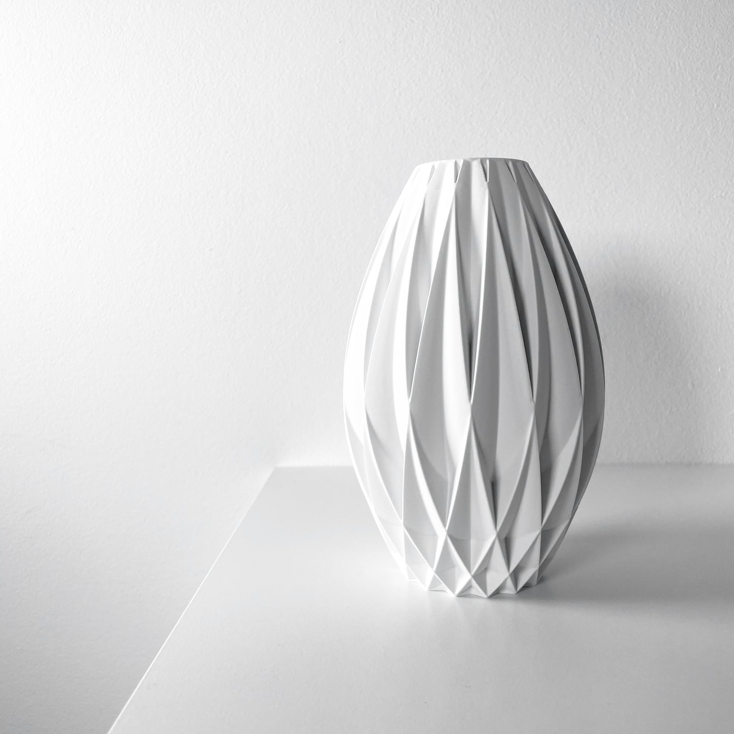 Nexa Vase