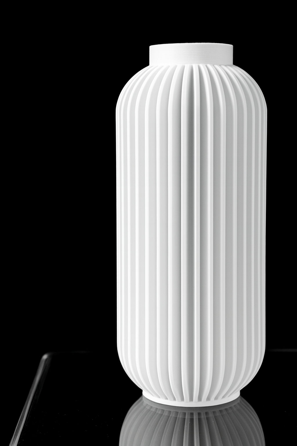 Caela Vase