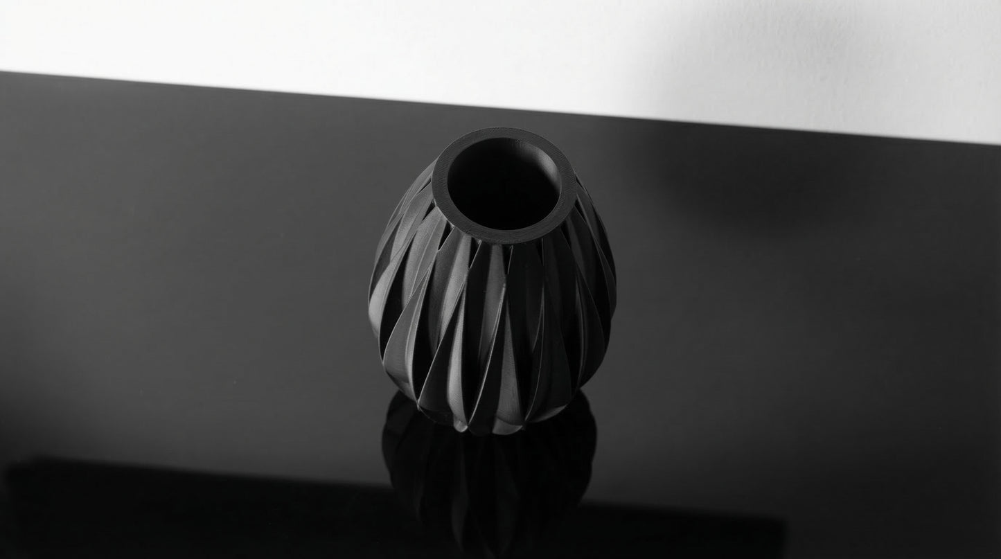 Nexa Vase